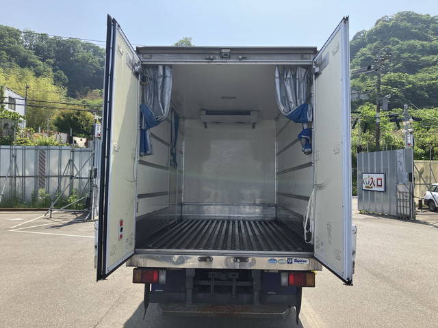いすゞエルフ冷凍車（冷蔵車）小型（2t・3t）[写真11]