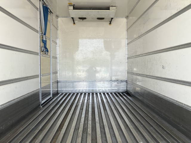 いすゞエルフ冷凍車（冷蔵車）小型（2t・3t）[写真12]