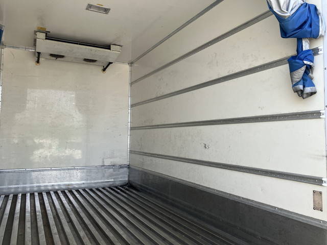 いすゞエルフ冷凍車（冷蔵車）小型（2t・3t）[写真14]