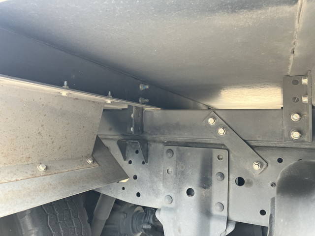 いすゞエルフ冷凍車（冷蔵車）小型（2t・3t）[写真21]