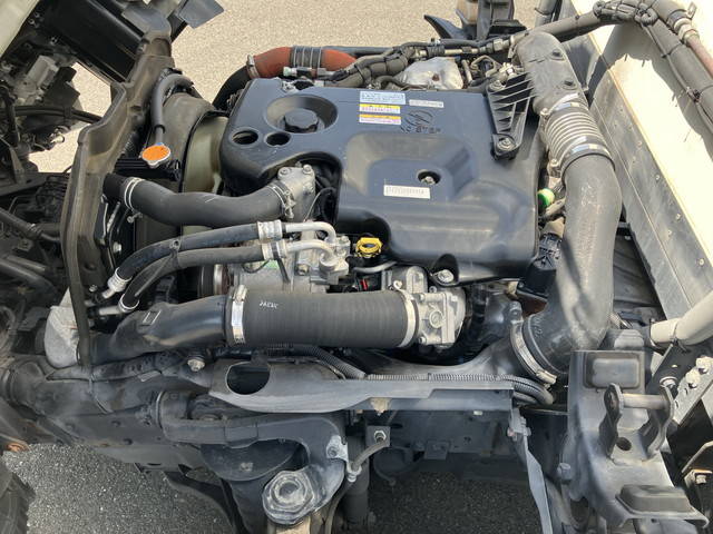 いすゞエルフ冷凍車（冷蔵車）小型（2t・3t）[写真23]