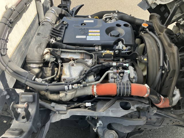 いすゞエルフ冷凍車（冷蔵車）小型（2t・3t）[写真25]