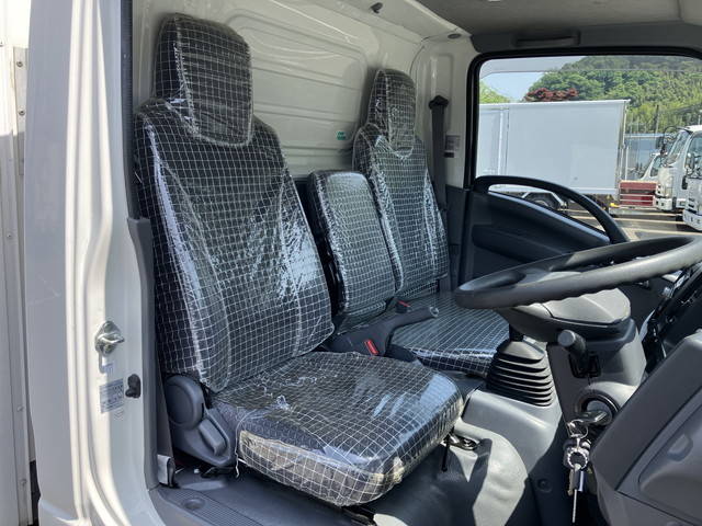 いすゞエルフ冷凍車（冷蔵車）小型（2t・3t）[写真29]