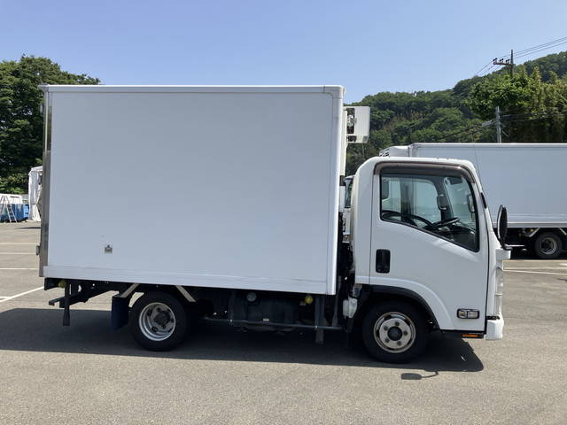 いすゞエルフ冷凍車（冷蔵車）小型（2t・3t）[写真07]