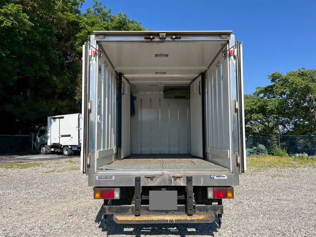 いすゞエルフ冷凍車（冷蔵車）小型（2t・3t）[写真17]