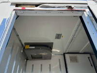 いすゞエルフ冷凍車（冷蔵車）小型（2t・3t）[写真21]