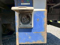 いすゞエルフ冷凍車（冷蔵車）小型（2t・3t）[写真22]