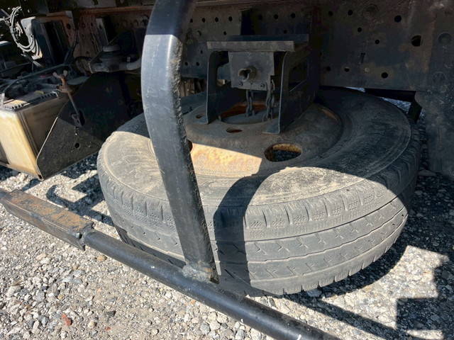 いすゞエルフ冷凍車（冷蔵車）小型（2t・3t）[写真24]