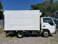 いすゞエルフ冷凍車（冷蔵車）小型（2t・3t）[写真09]