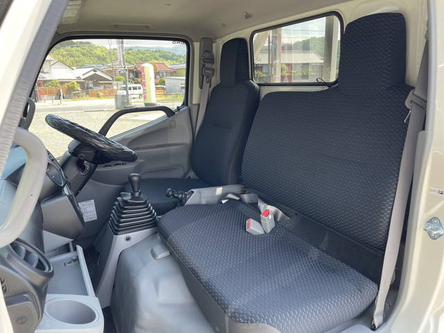 日野デュトロ平ボディ小型（2t・3t）[写真27]