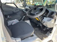 日野デュトロ平ボディ小型（2t・3t）[写真30]