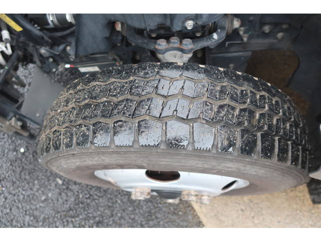 三菱ふそうキャンタークレーン4段小型（2t・3t）[写真17]