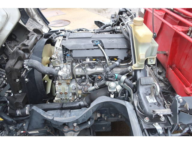 三菱ふそうキャンタークレーン4段小型（2t・3t）[写真19]