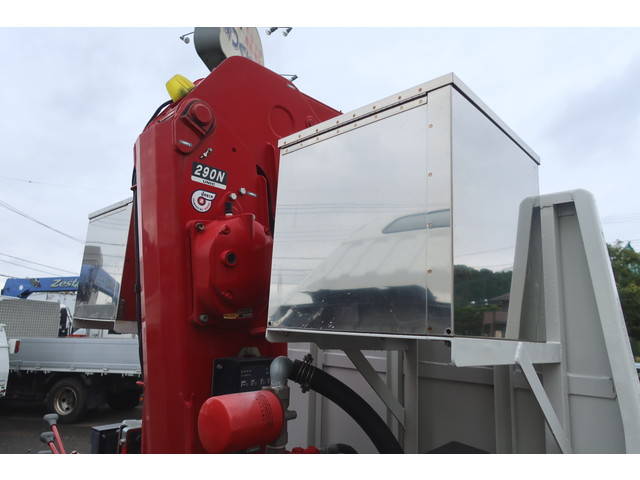 三菱ふそうキャンタークレーン4段小型（2t・3t）[写真23]