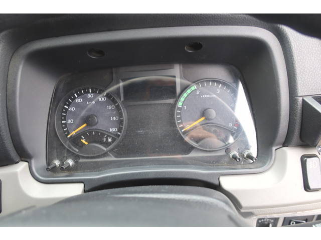 三菱ふそうキャンタークレーン4段小型（2t・3t）[写真32]