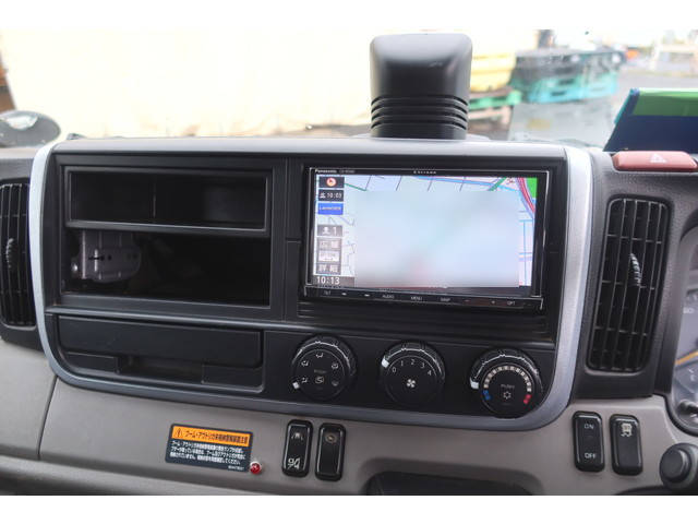 三菱ふそうキャンタークレーン4段小型（2t・3t）[写真33]