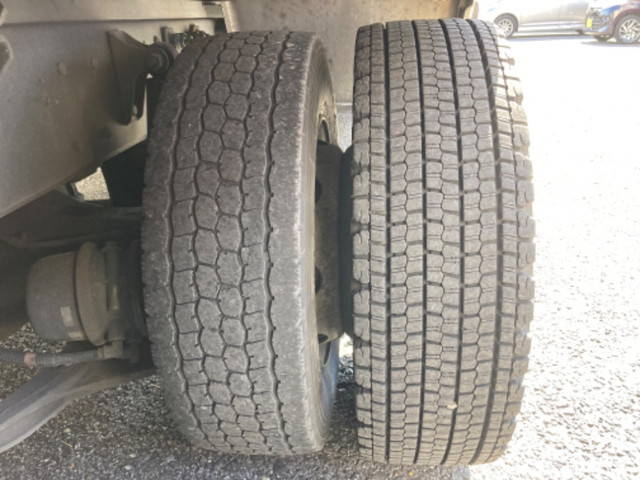 日野プロフィアアルミウイング大型（10t）[写真22]