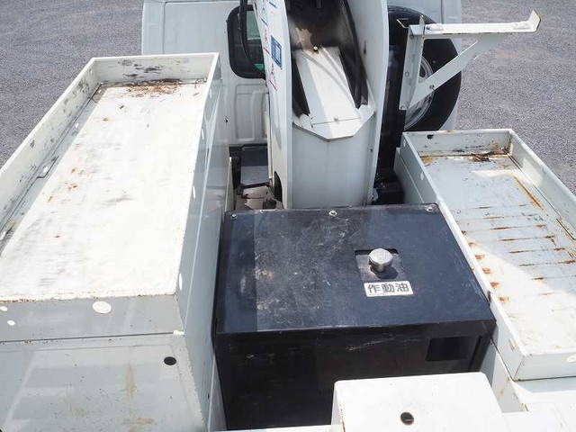 いすゞエルフ高所作業車小型（2t・3t）[写真11]