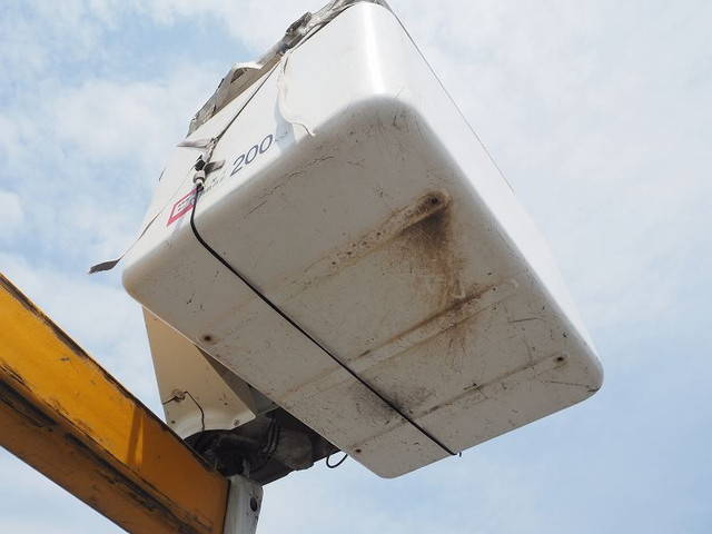 いすゞエルフ高所作業車小型（2t・3t）[写真13]