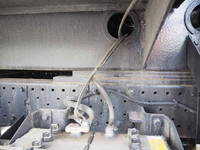 いすゞエルフ高所作業車小型（2t・3t）[写真17]