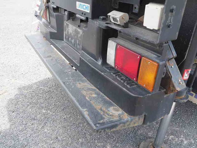 いすゞエルフ高所作業車小型（2t・3t）[写真20]