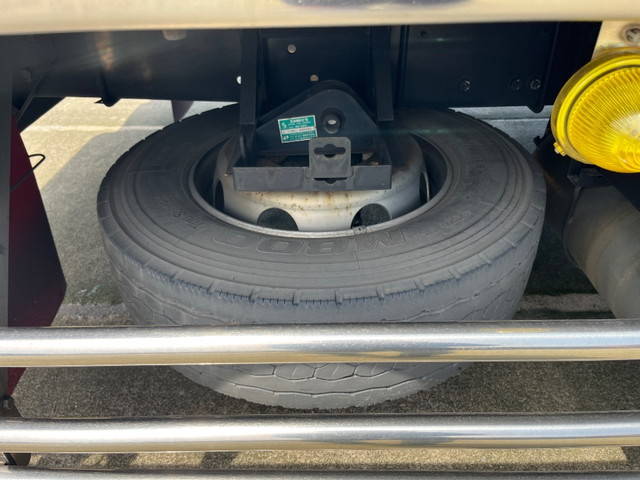 三菱ふそうスーパーグレート冷蔵冷凍ウイング大型（10t）[写真20]