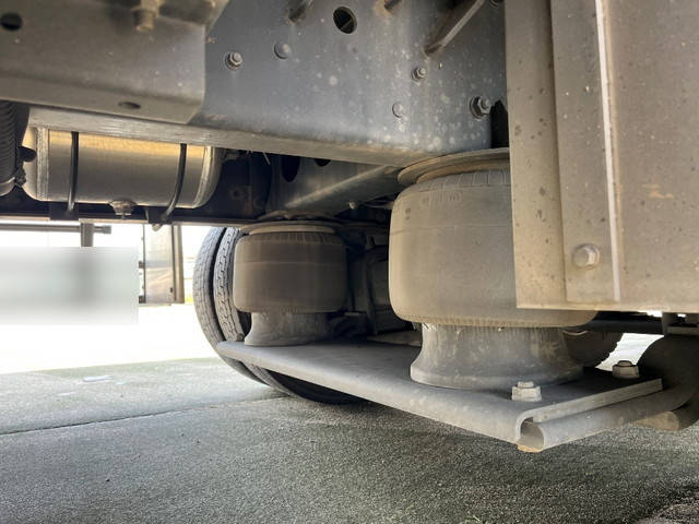 三菱ふそうスーパーグレート冷蔵冷凍ウイング大型（10t）[写真23]