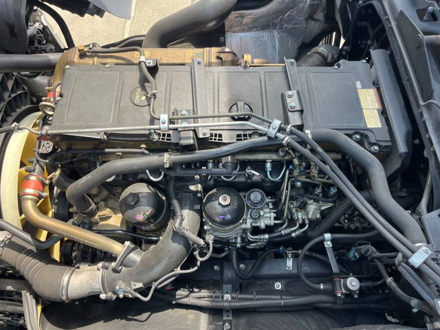 三菱ふそうスーパーグレート冷蔵冷凍ウイング大型（10t）[写真24]