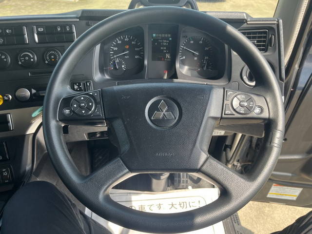 三菱ふそうスーパーグレート冷蔵冷凍ウイング大型（10t）[写真35]