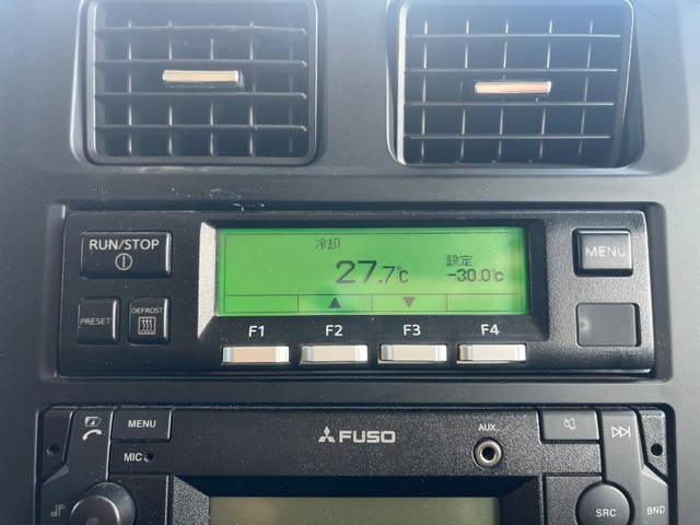 三菱ふそうスーパーグレート冷蔵冷凍ウイング大型（10t）[写真37]