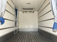 いすゞエルフ冷凍車（冷蔵車）小型（2t・3t）[写真12]