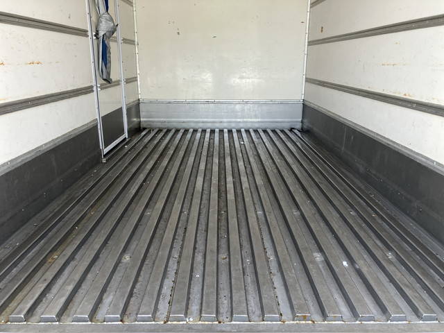 いすゞエルフ冷凍車（冷蔵車）小型（2t・3t）[写真15]