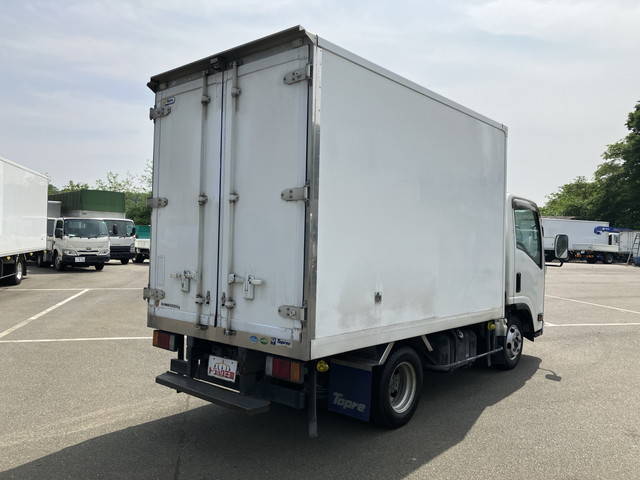 いすゞエルフ冷凍車（冷蔵車）小型（2t・3t）[写真02]