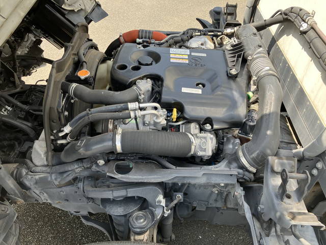 いすゞエルフ冷凍車（冷蔵車）小型（2t・3t）[写真23]