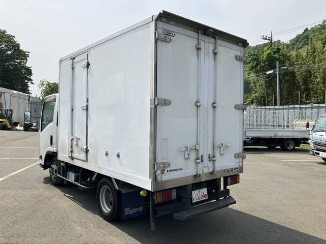 いすゞエルフ冷凍車（冷蔵車）小型（2t・3t）[写真04]