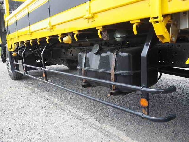 いすゞフォワード道路作業車中型（4t）[写真27]