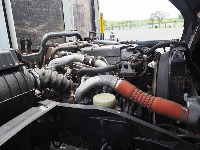 いすゞフォワード道路作業車中型（4t）[写真31]