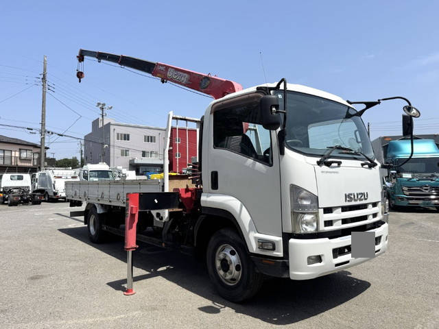 いすゞフォワードクレーン4段中型（4t）[写真03]