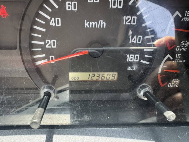 いすゞフォワードクレーン4段中型（4t）[写真39]