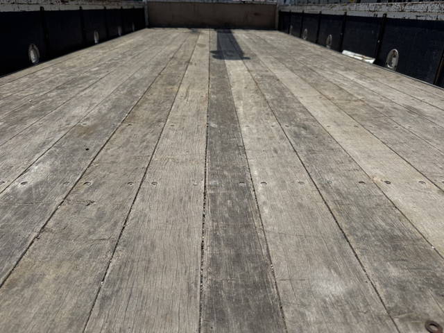 いすゞフォワードクレーン4段中型（4t）[写真08]