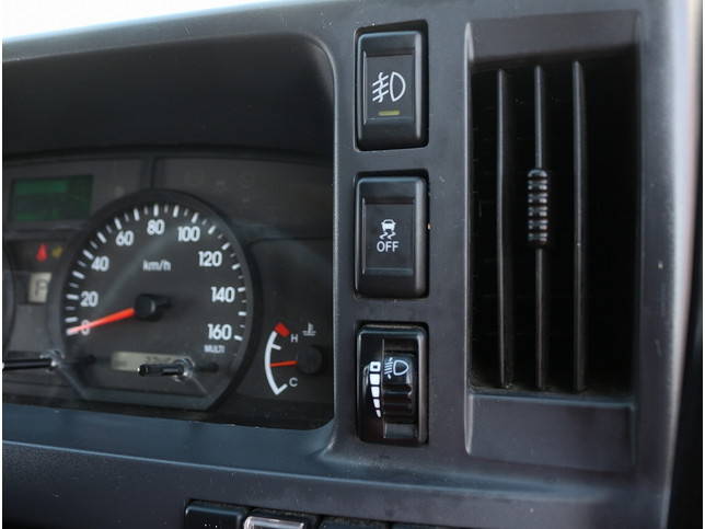 いすゞエルフ深ダンプ（土砂禁ダンプ）小型（2t・3t）[写真32]