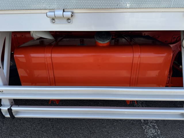 日野レンジャーアルミウイング中型（4t）[写真13]