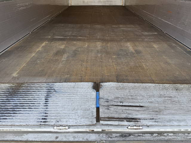 日野レンジャーアルミウイング中型（4t）[写真08]