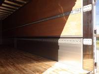 UDトラックスクオンアルミウイング大型（10t）[写真13]