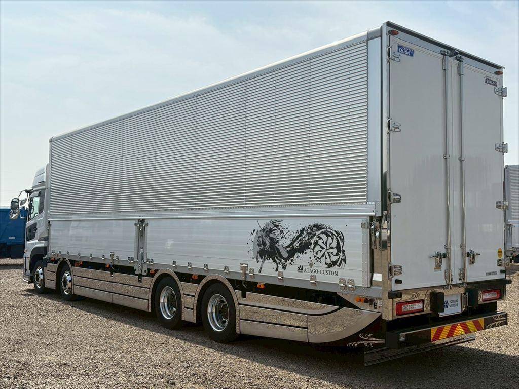 UDトラックスクオンアルミウイング大型（10t）[写真03]