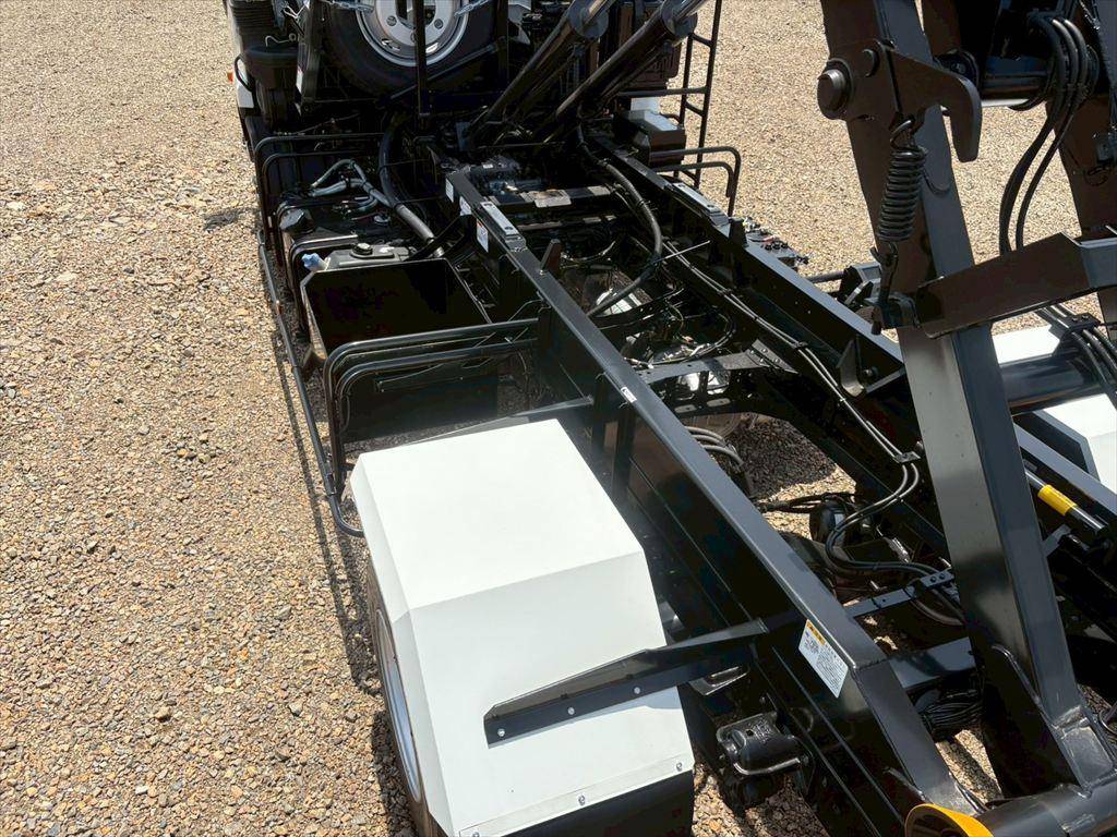 三菱ふそうファイターコンテナ専用車中型（4t）[写真12]