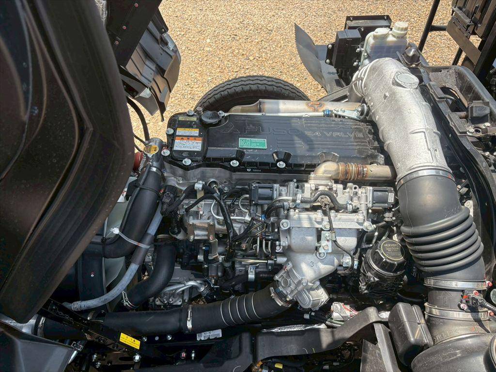 三菱ふそうファイターコンテナ専用車中型（4t）[写真15]