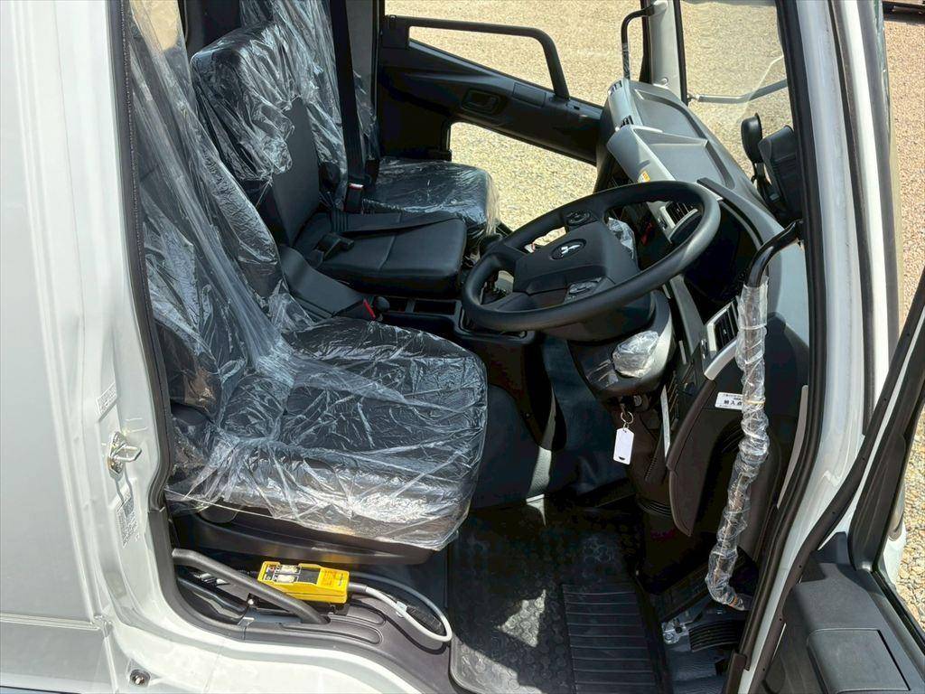 三菱ふそうファイターコンテナ専用車中型（4t）[写真18]