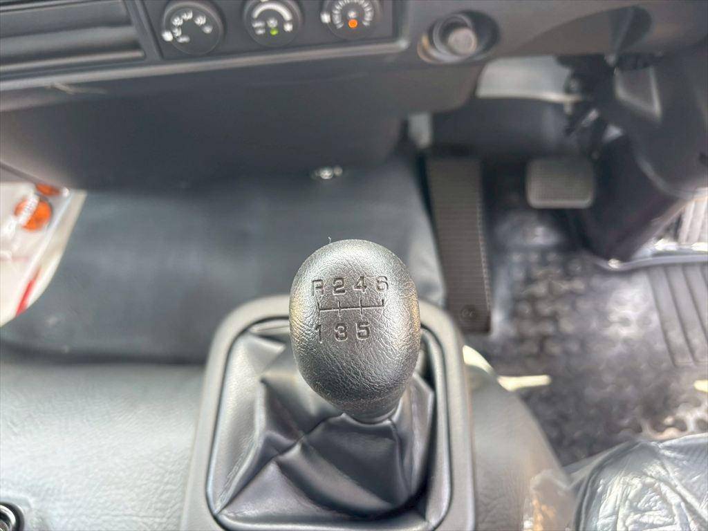 三菱ふそうファイターコンテナ専用車中型（4t）[写真20]