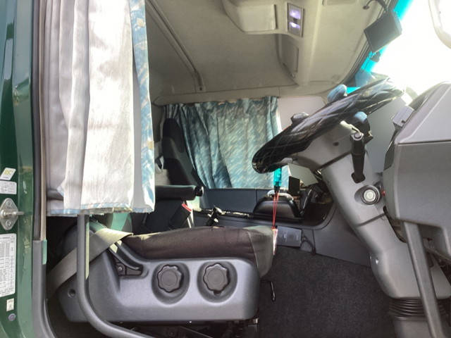 三菱ふそうスーパーグレートトレーラーヘッド（トラクターヘッド）大型（10t）[写真31]